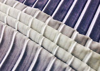 290GSM 93% druckte Polyester-Gewebe-Falte Velboa für Skirt Gradient Lilac Damen