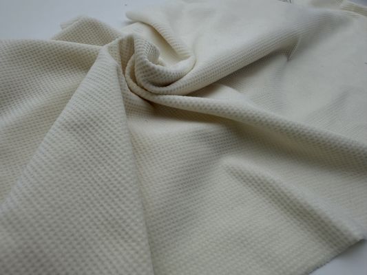 210-280gsm Mikro-Elastischer Samt-Polyester-Stoff, perfekt für Kleider